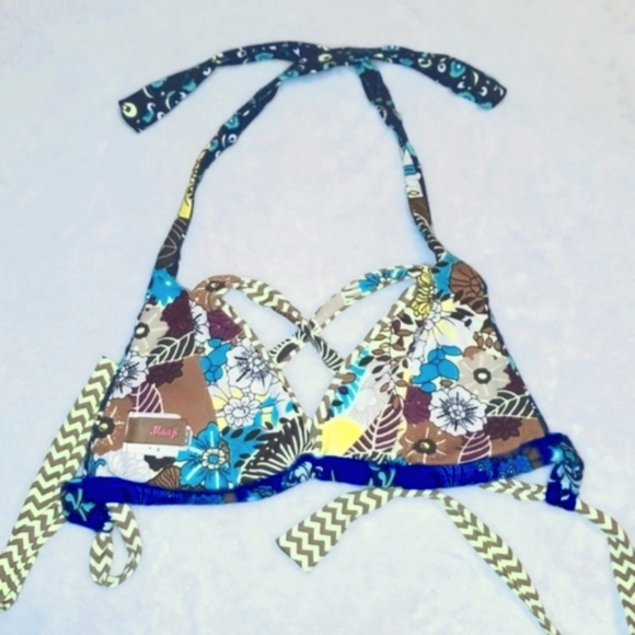 Maaji Reversible Triangle Bikini Swimsuit Top - Picture 3 of 6